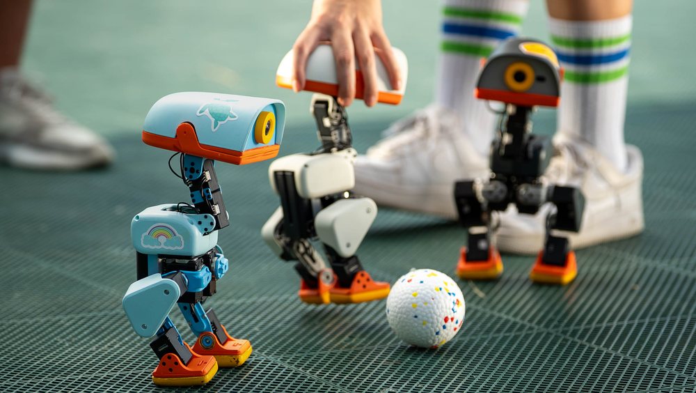 Jensen Huang Brings Four Robot Ducks On Stage in Berlin. A Day Later, Preorders Pass 20,000
